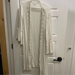 Crochet edging. Bell sleeve. Kimono.